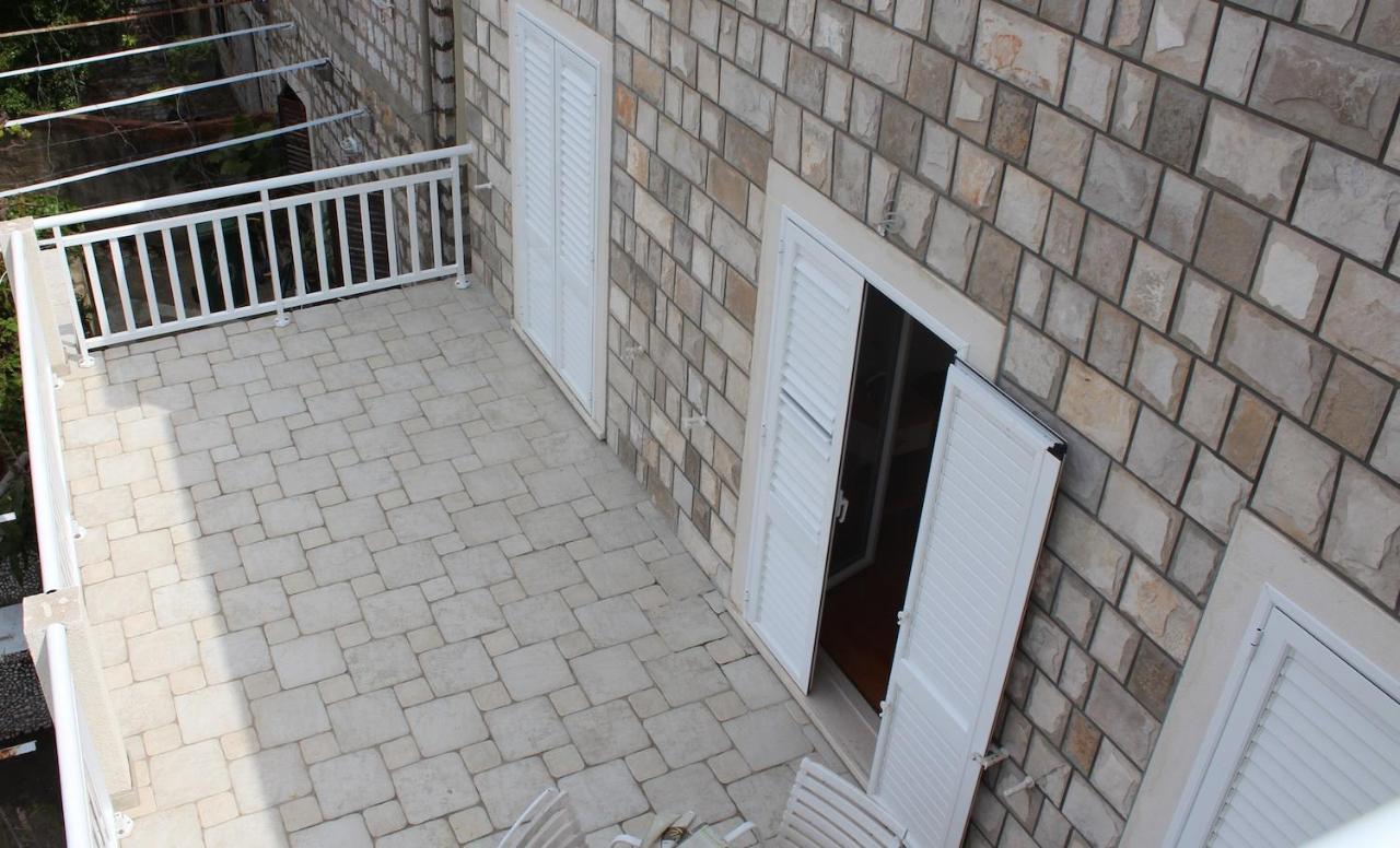 Apartments T & D Лопуд Экстерьер фото